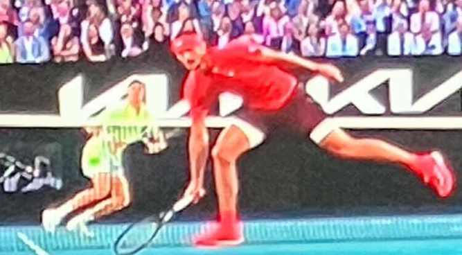 2025 Australian Open men’s singles final: Jannik Sinner still rising with his head up high following his 2nd championship win over Alexander Zverev in straight sets