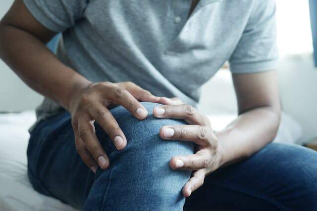 Knee Exercises we can try to get rid of pain when you wake up in the morning